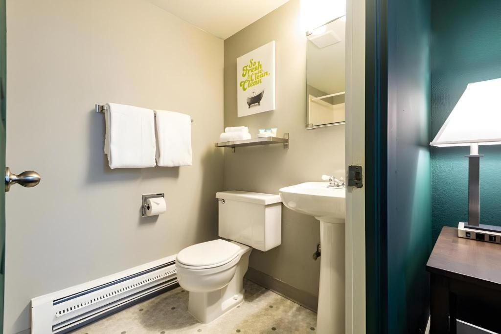 The Oxford Seattle-Downtown Hotel Exterior photo